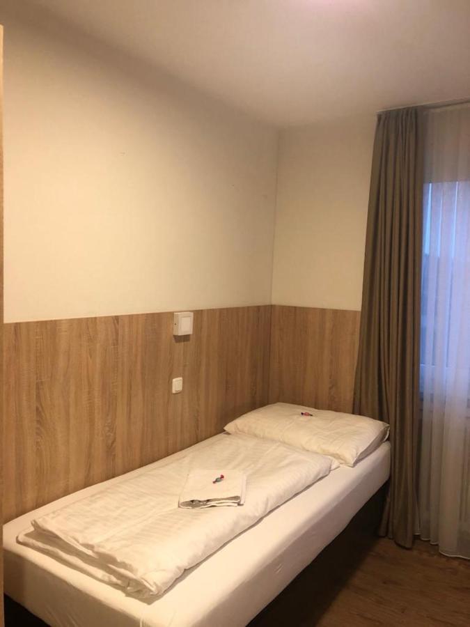 הליין Gastehaus Penny Rooms N מראה חיצוני תמונה