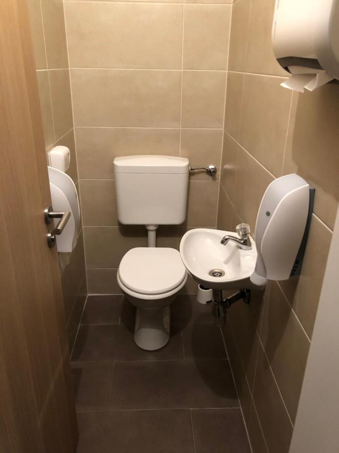 הליין Gastehaus Penny Rooms N מראה חיצוני תמונה